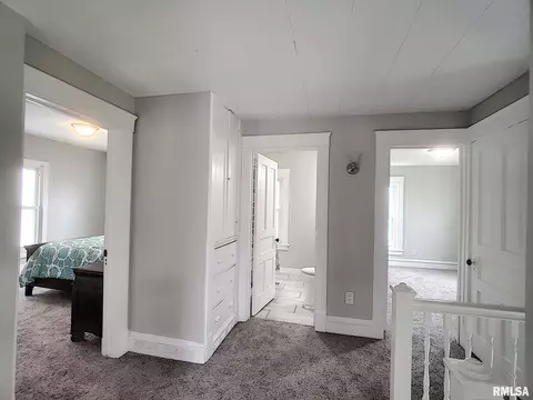 907 16th St, Moline, IL 61265 photo 12