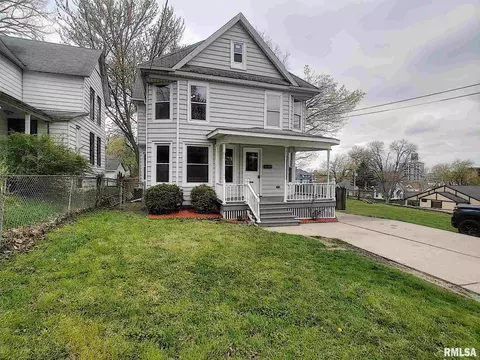 907 16th St, Moline, IL 61265 photo 2