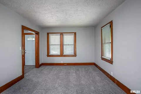 2513 5th Ave, Moline, IL 61265 photo 9