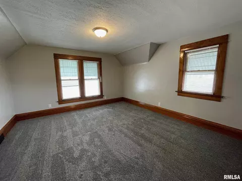 130 15th St, Silvis, IL 61282 photo 13