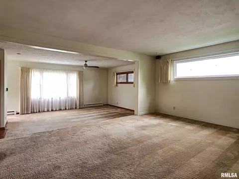 1909 46th St, Moline, IL 61265 photo 5