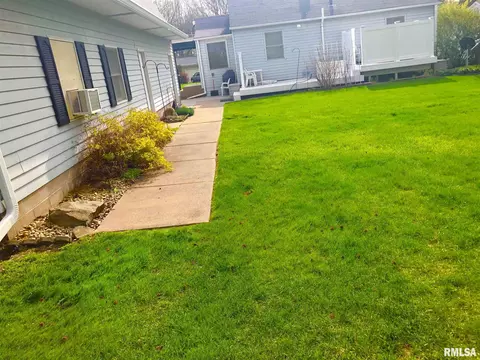 1909 46th St, Moline, IL 61265 photo 20