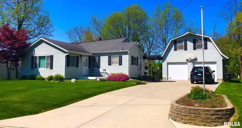 1909 46th St, Moline, IL 61265 photo 1