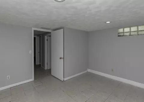 3336 16th St, Moline, IL 61265 photo 13