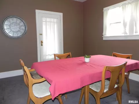 1325 26th St, Moline, IL 61265 photo 3
