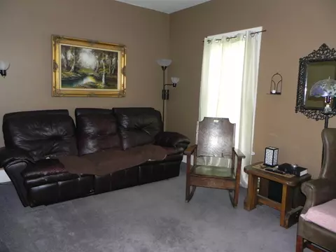 1325 26th St, Moline, IL 61265 photo 7