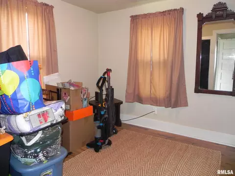 1325 26th St, Moline, IL 61265 photo 17