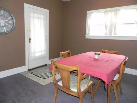 1325 26th St, Moline, IL 61265 photo 5