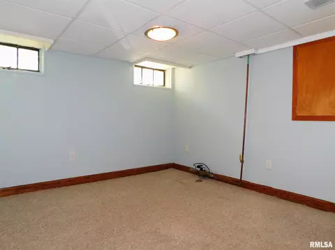 1190 22nd St, Moline, IL 61265 photo 26