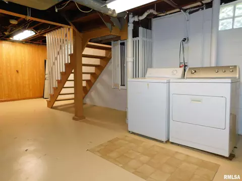 1190 22nd St, Moline, IL 61265 photo 27