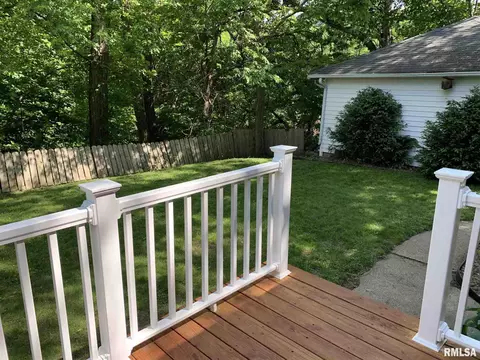 1190 22nd St, Moline, IL 61265 photo 28