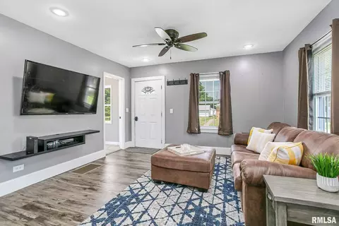 5214 11th Ave, Moline, IL 61265 photo 5