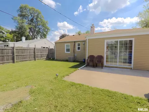 1009 40th St, Moline, IL 61265 photo 29