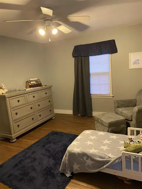 600 N Maple St, Benton, IL 62812 photo 19