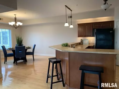 4032 River Dr, Moline, IL 61265 photo 23