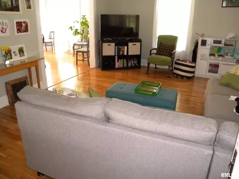 1303 4th St, Moline, IL 61265 photo 9