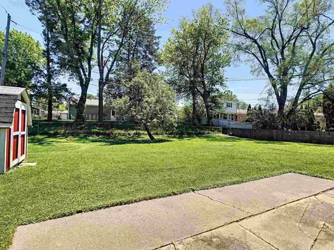 601 10th St, Silvis, IL 61282 photo 16