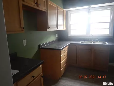 337 Willard St, Kewanee, IL 61443 photo 6
