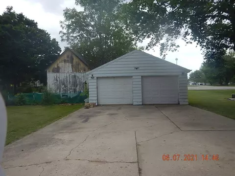 337 Willard St, Kewanee, IL 61443 photo 3