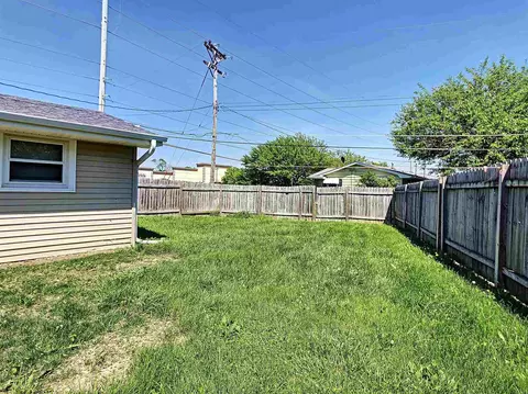2217 8th St, Silvis, IL 61282 photo 16