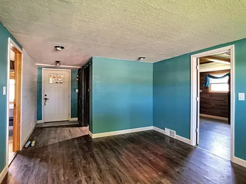 2217 8th St, Silvis, IL 61282 photo 5