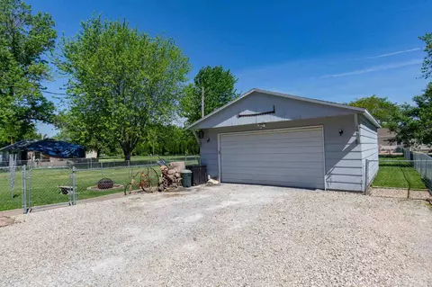 203 W B St, Alpha, IL 61413 photo 31