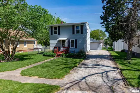 203 W B St, Alpha, IL 61413 photo 3