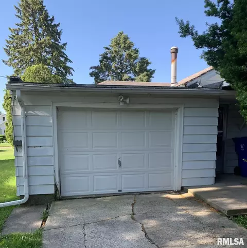600 Williams St, Kewanee, IL 61443 photo 2