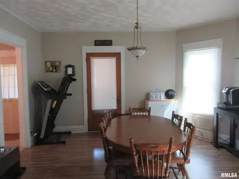 307 17th Ave, Moline, IL 61265 photo 6