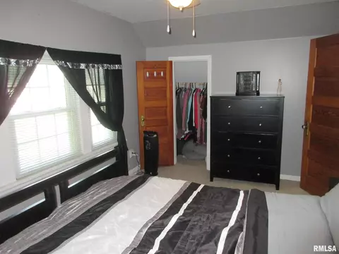307 17th Ave, Moline, IL 61265 photo 12