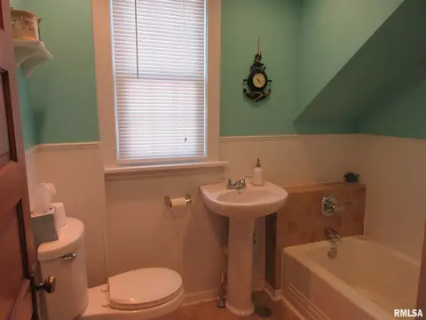 307 17th Ave, Moline, IL 61265 photo 17