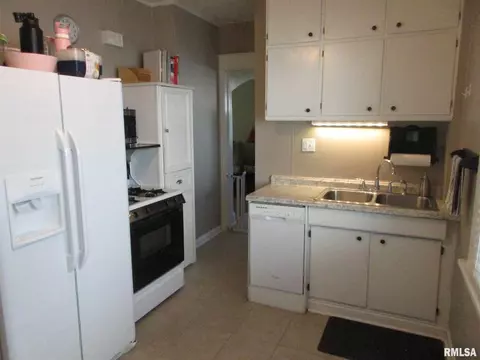 307 17th Ave, Moline, IL 61265 photo 9