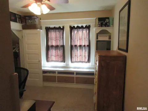 307 17th Ave, Moline, IL 61265 photo 14