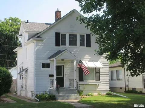 307 17th Ave, Moline, IL 61265 photo 1