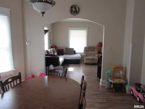 307 17th Ave, Moline, IL 61265 photo 7