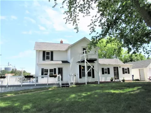 601 E 7th St, Tipton, IA 52772 photo 1