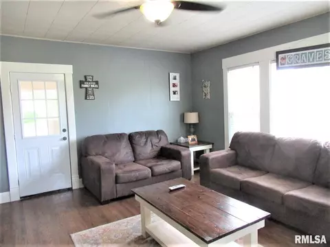 601 E 7th St, Tipton, IA 52772 photo 32