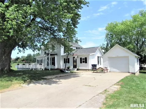 601 E 7th St, Tipton, IA 52772 photo 6