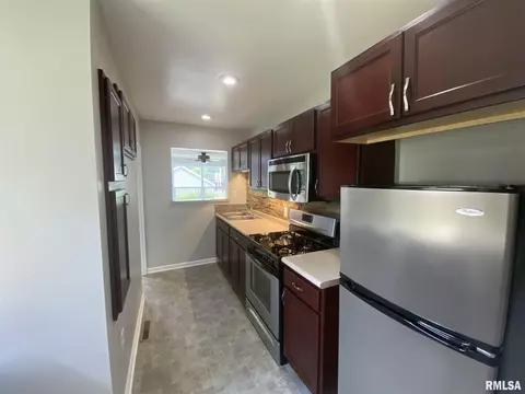1845 30th St, Moline, IL 61265 photo 16