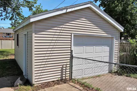 813 E 4th Ave, Milan, IL 61264 photo 19