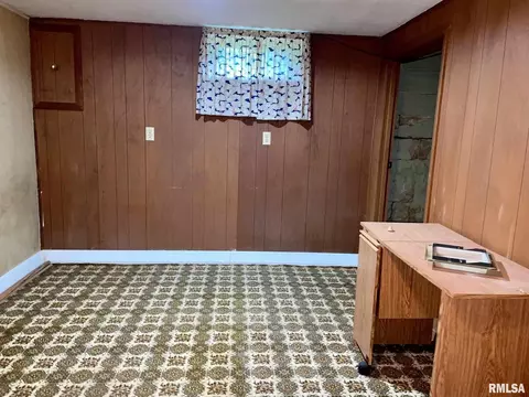 417 1st St, Silvis, IL 61282 photo 15