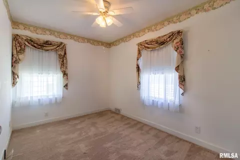 2639 40th Ave, Moline, IL 61265 photo 5