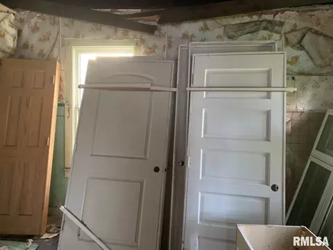 824 E 3rd St, Kewanee, IL 61443 photo 5