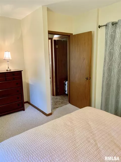 5337 30th Ave, Moline, IL 61265 photo 20