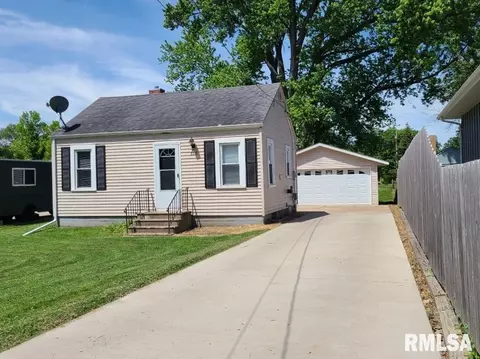 3315 40th St, Moline, IL 61265 photo 1