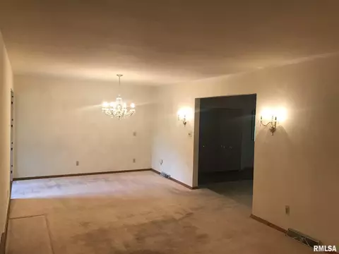 1411 10th St, Silvis, IL 61282 photo 19
