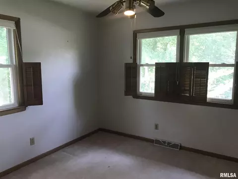 1411 10th St, Silvis, IL 61282 photo 26