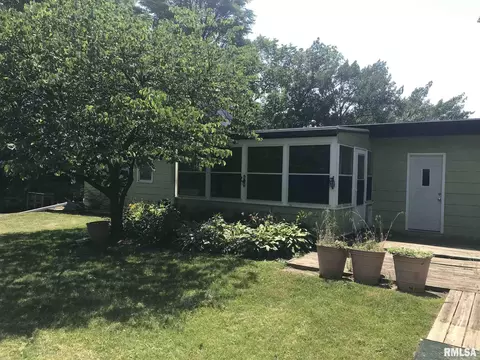 1411 10th St, Silvis, IL 61282 photo 5