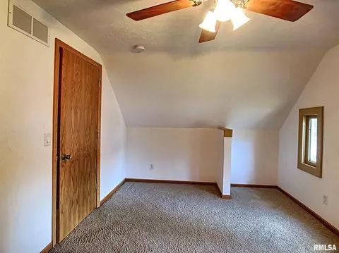 2384 31st St, Moline, IL 61265 photo 14