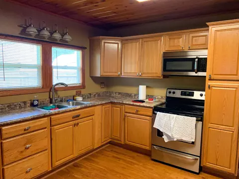 506 Buchanan, Orient, IL 62874 photo 13